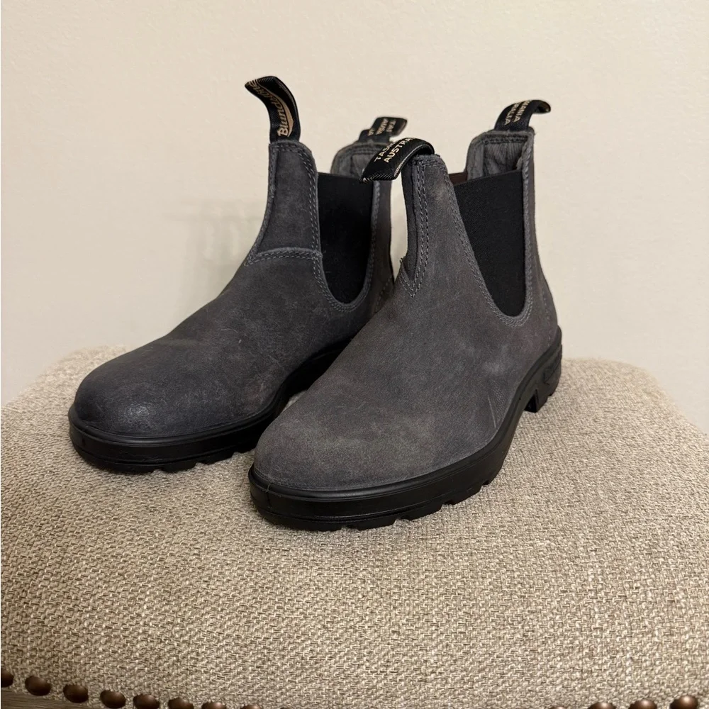 Blundstone Chelsea Boots In Grey Wax Leather - Picture 8 of 15